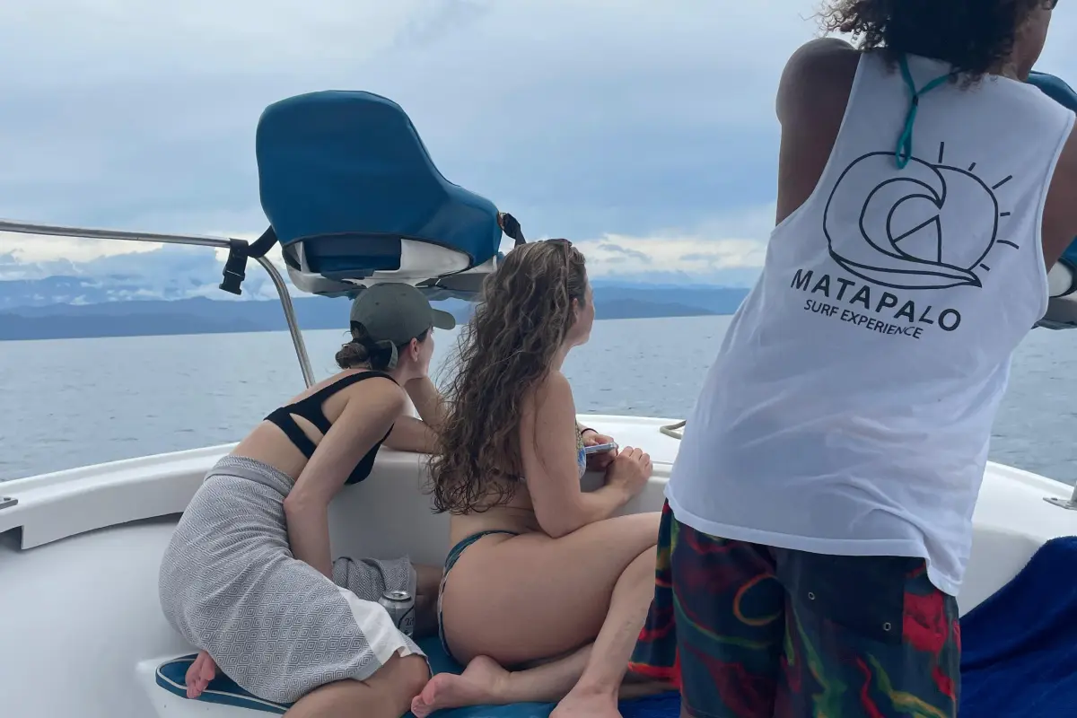 Surfing Matapalo - Image 2